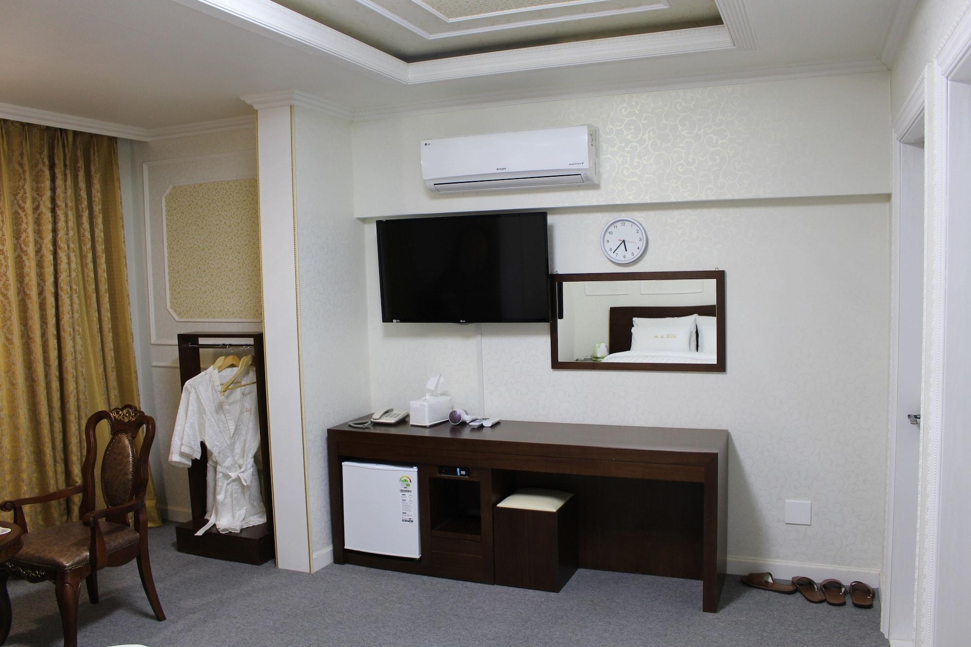 Hotel Parkwood Incheon Airport Exterior photo